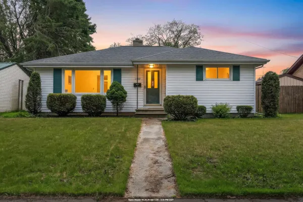 $175,000 | 1727 30th Street, Two Rivers, WI 54241
