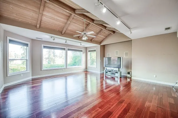 $2,090,000 | 10198 North Spanish Bay Drive, Fresno, CA 93720