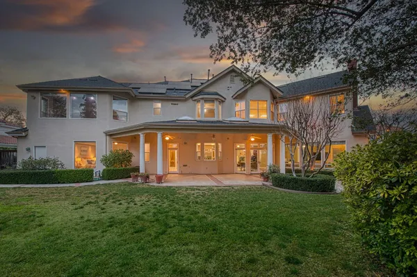 $2,090,000 | 10198 North Spanish Bay Drive, Fresno, CA 93720