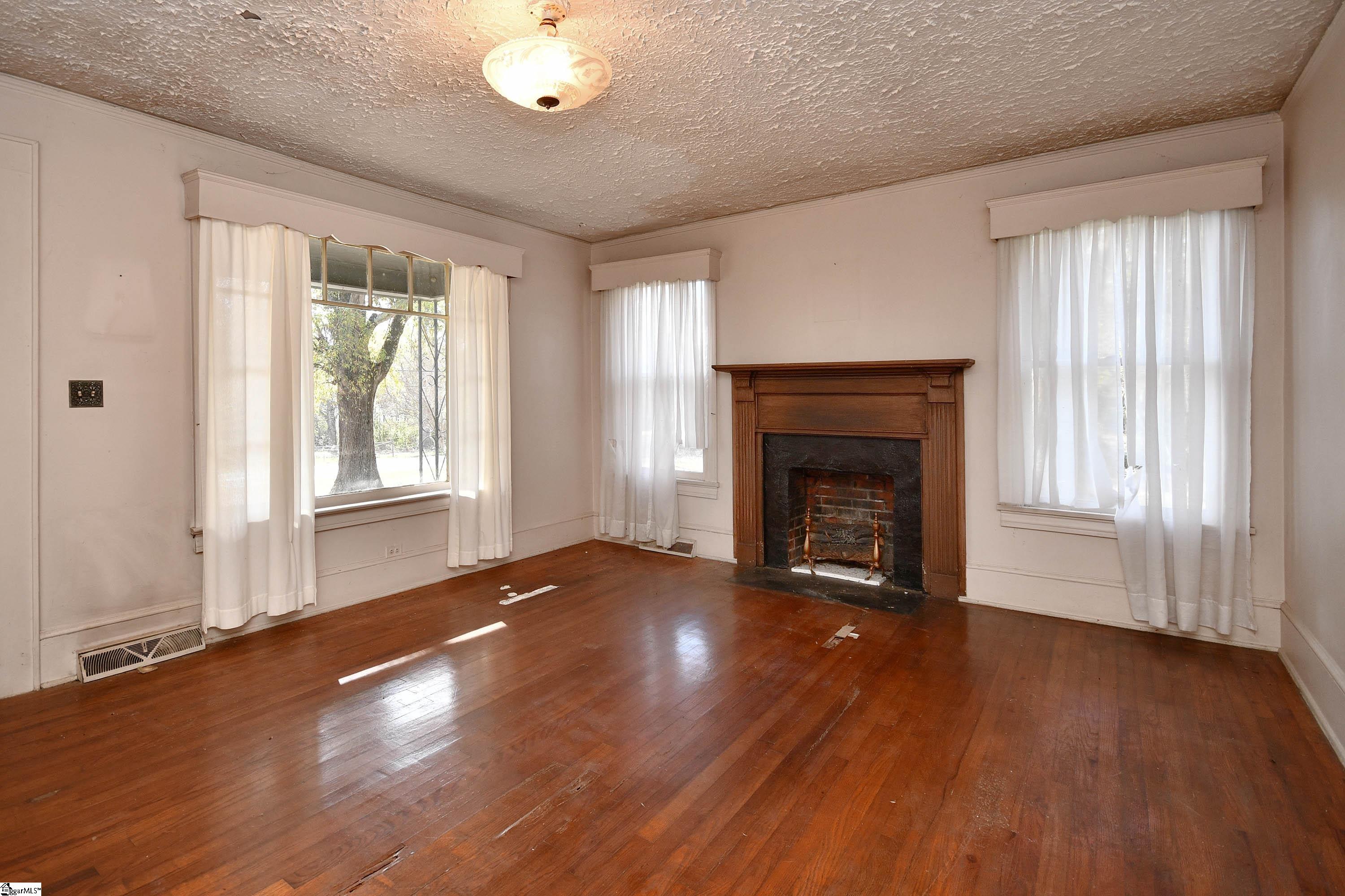 75 West Tyger Bridge Road Taylors, SC 29687 - Photo 6 of 27