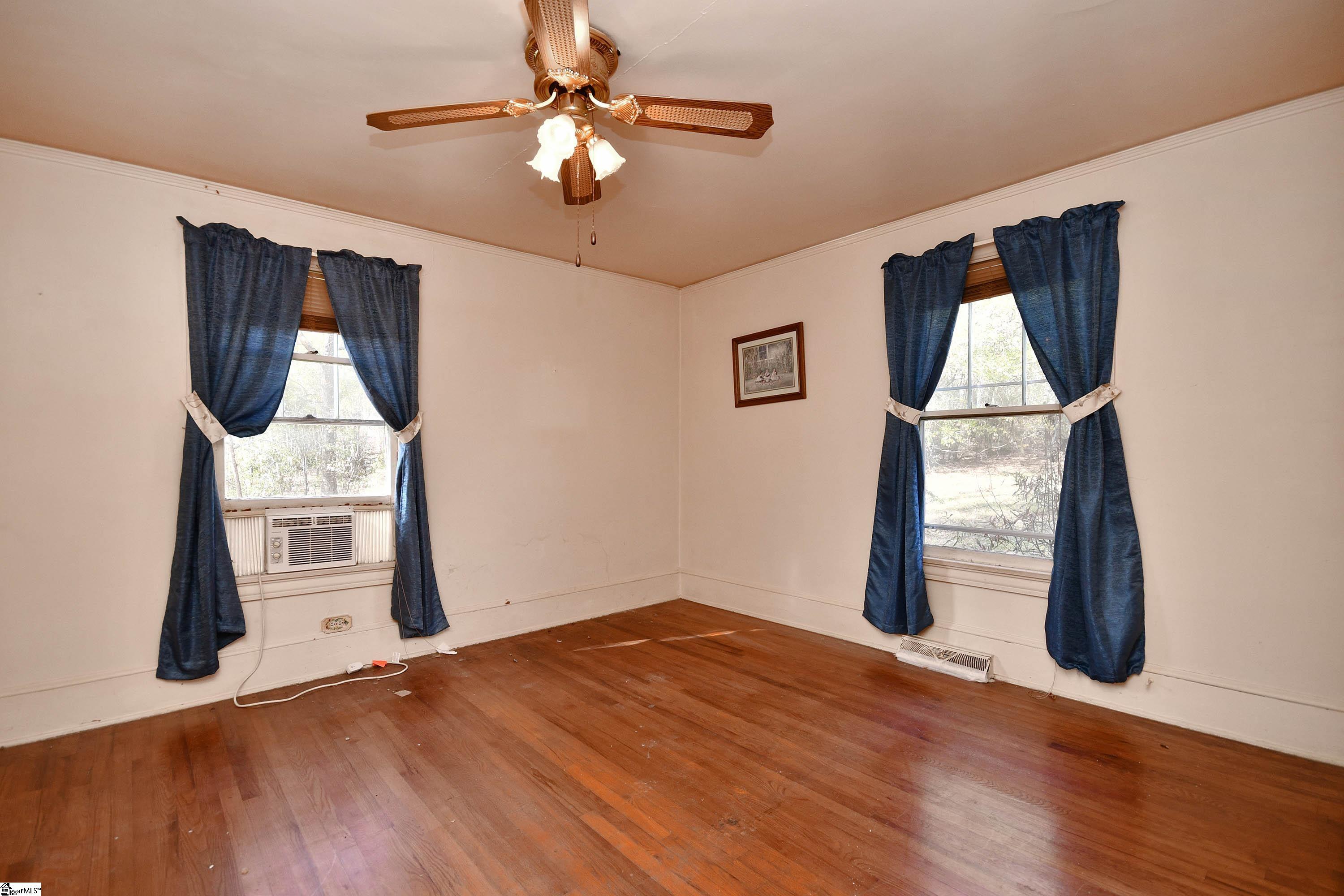 75 West Tyger Bridge Road Taylors, SC 29687 - Photo 9 of 27