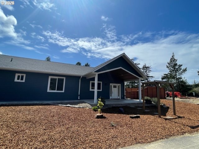 88051 Lake Point Drive Florence, OR 97439 - Photo 26 of 29