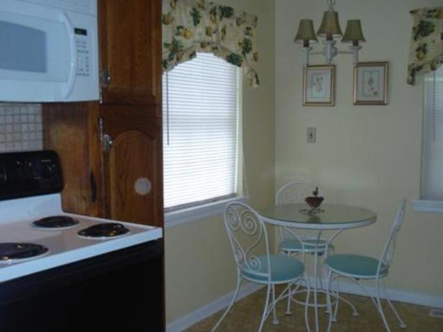 404 Cape Cod Drive Springfield, OH 45505 - Photo 11 of 22