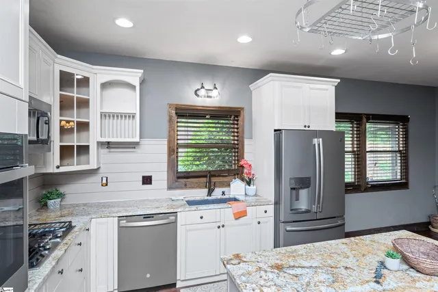 $470,000 | 616 Connelly Road, Pickens, SC 29671