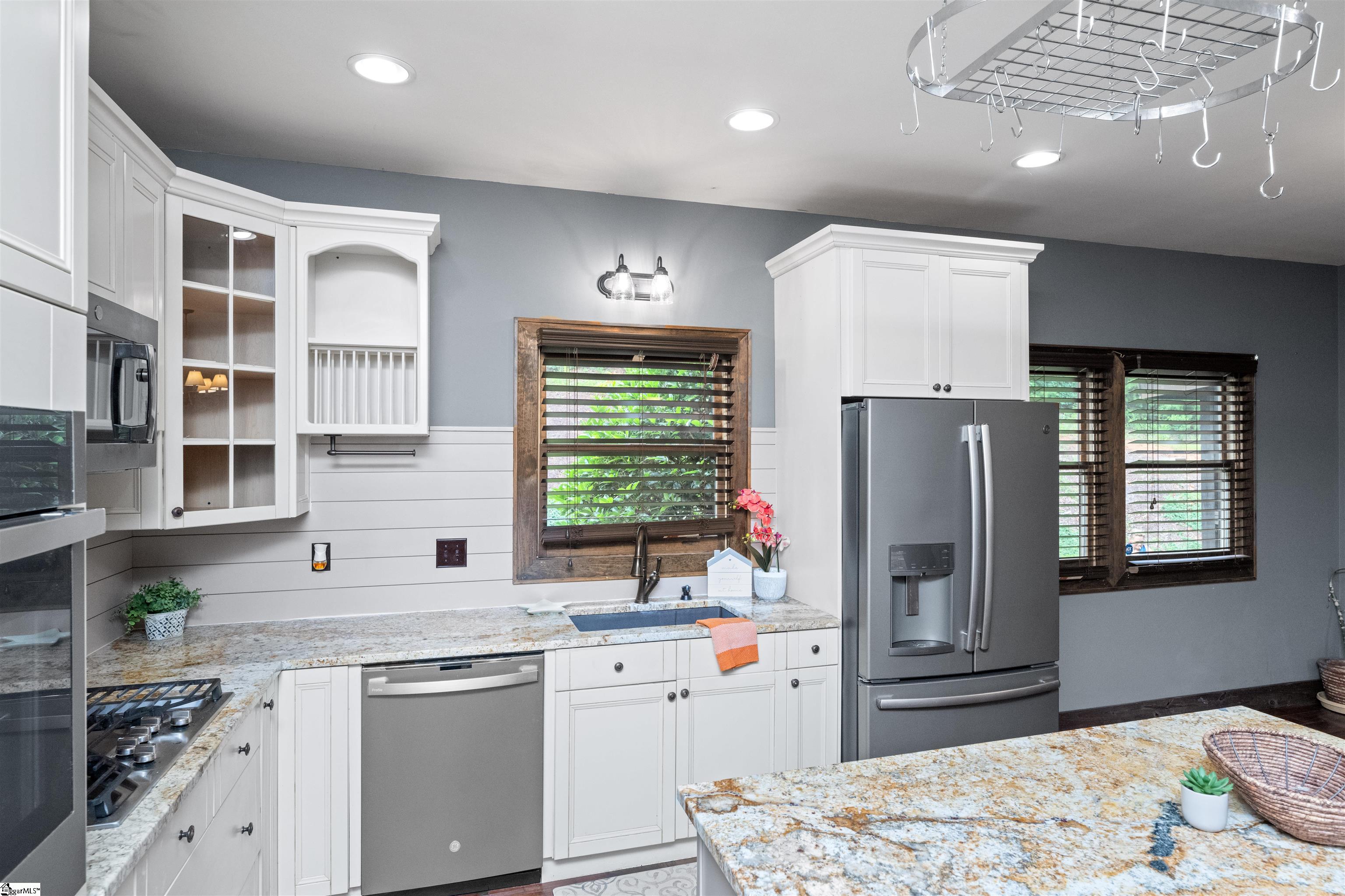 616 Connelly Road Pickens, SC 29671 - Photo 10 of 49