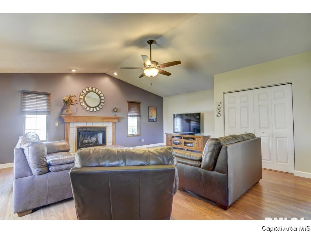 2617 Steiler Place Springfield, IL 62703 - Photo 3 of 22