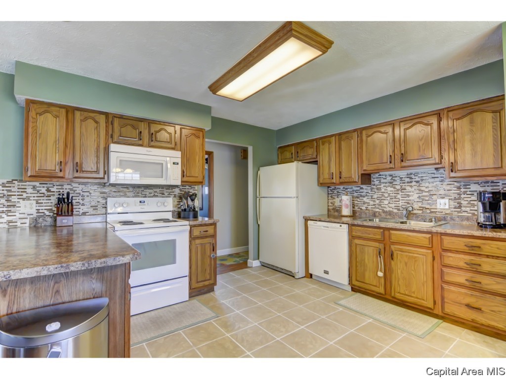 2617 Steiler Place Springfield, IL 62703 - Photo 8 of 22