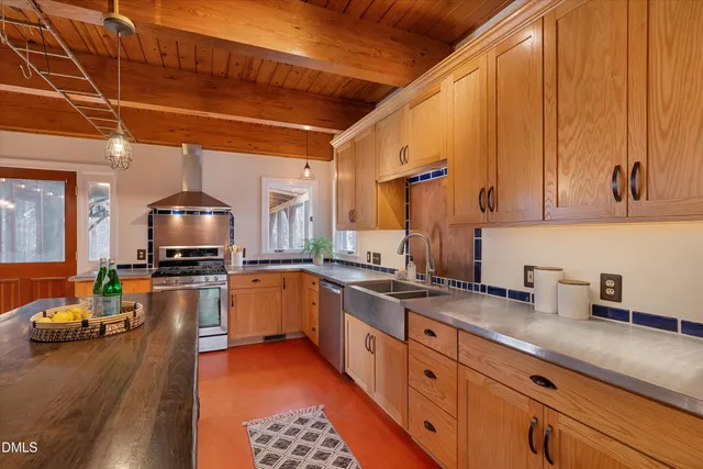 $725,000 | 6501 Deerview Trail, Durham, NC 27712