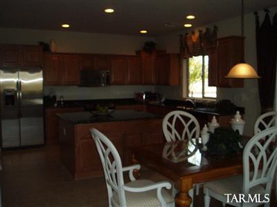 10748 East Salsabila Road, Unit 643 Tucson, AZ 85747 - Photo 3 of 7
