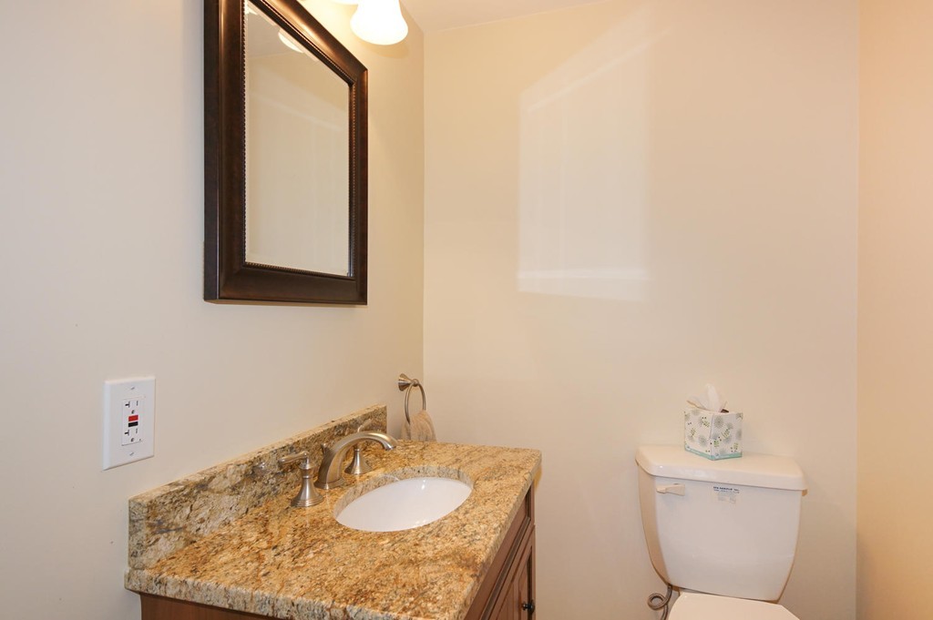 313 Robert Road Marlborough, MA 01752 - Photo 27 of 30 Gallery Image 27