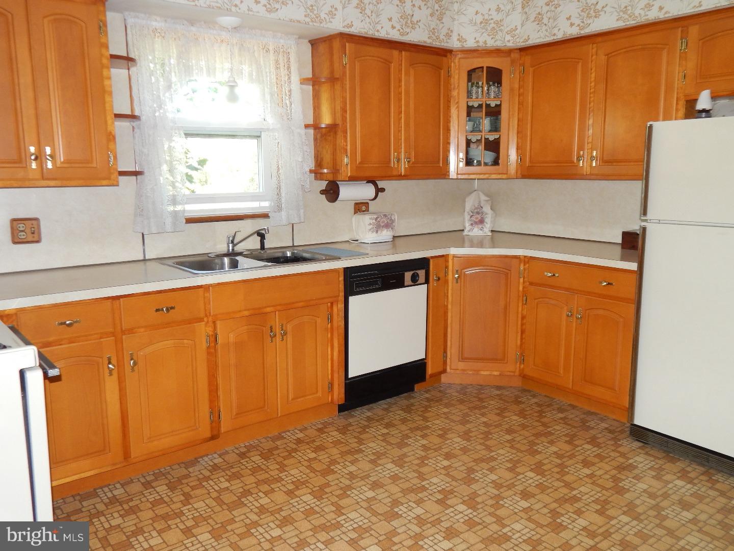 1866 Hoffmansville Road Frederick, PA 19435 - Photo 5 of 13 Gallery Image 5