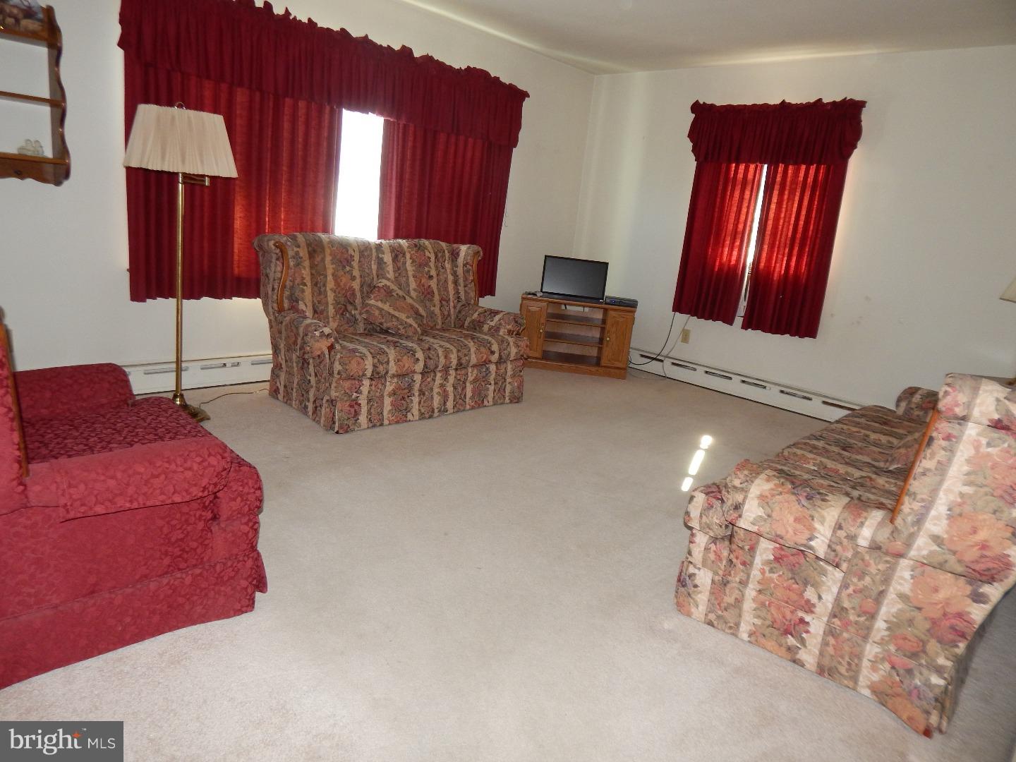 1866 Hoffmansville Road Frederick, PA 19435 - Photo 7 of 13 Gallery Image 7