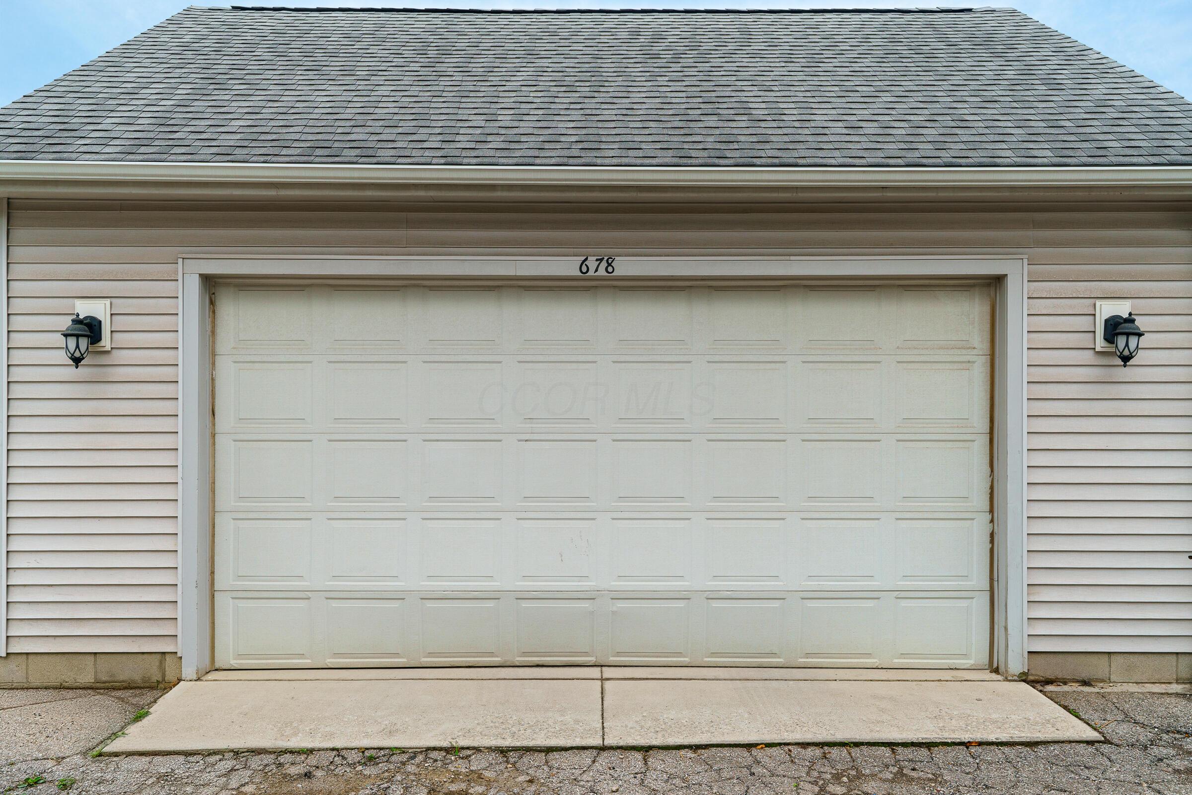 678 South Cassingham Road Columbus, OH 43209 - Photo 15 of 61 2 car garage