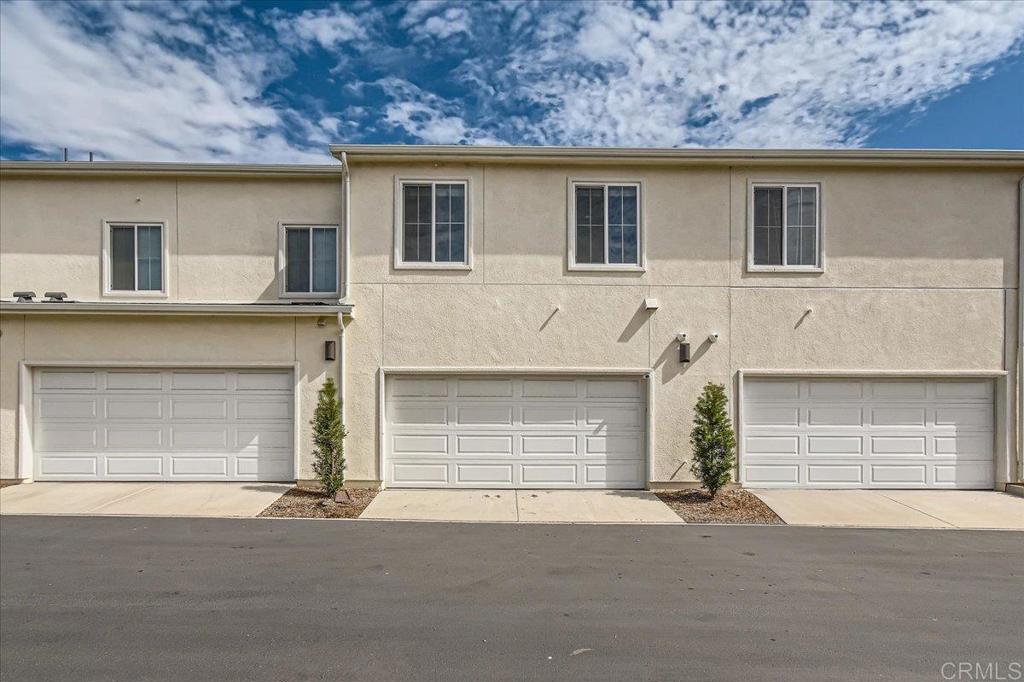 35107 Rangpur Lane Fallbrook, CA 92028 - Photo 5 of 28