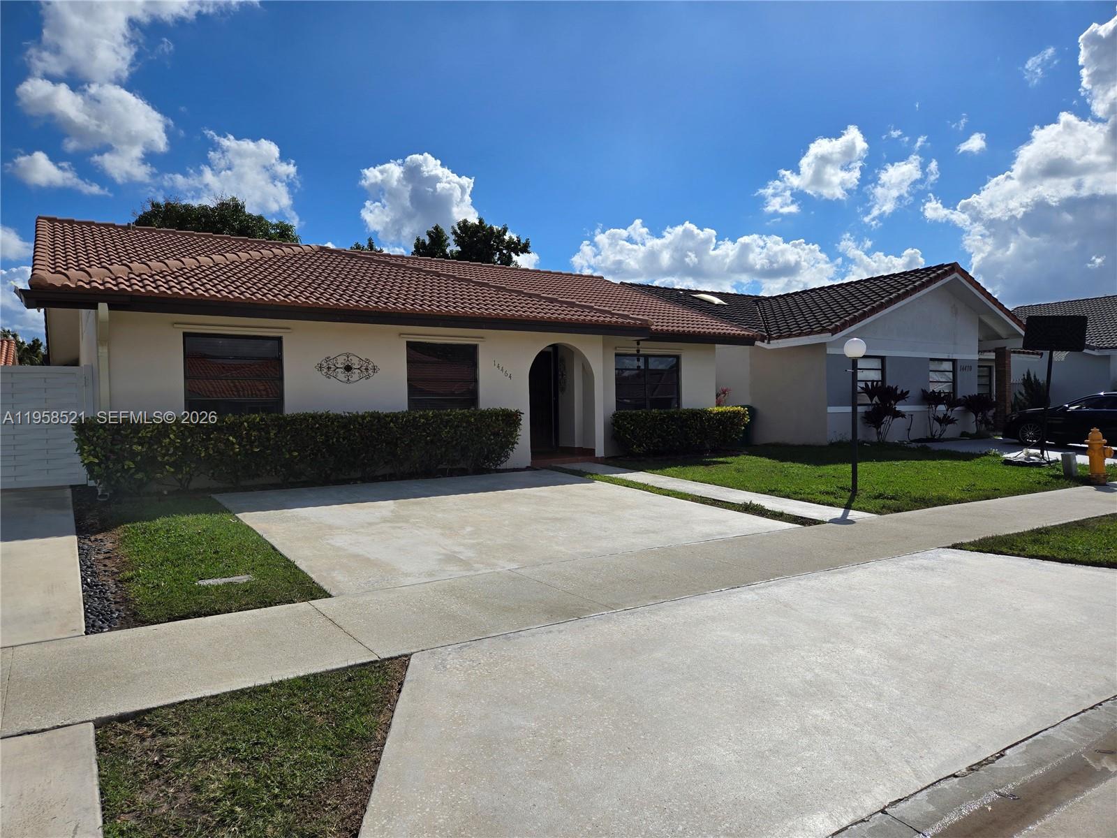 14464 Southwest 96th Terrace Miami, FL 33186 - Photo 2 of 34