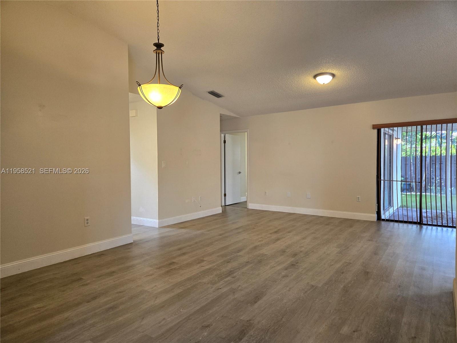 14464 Southwest 96th Terrace Miami, FL 33186 - Photo 7 of 34