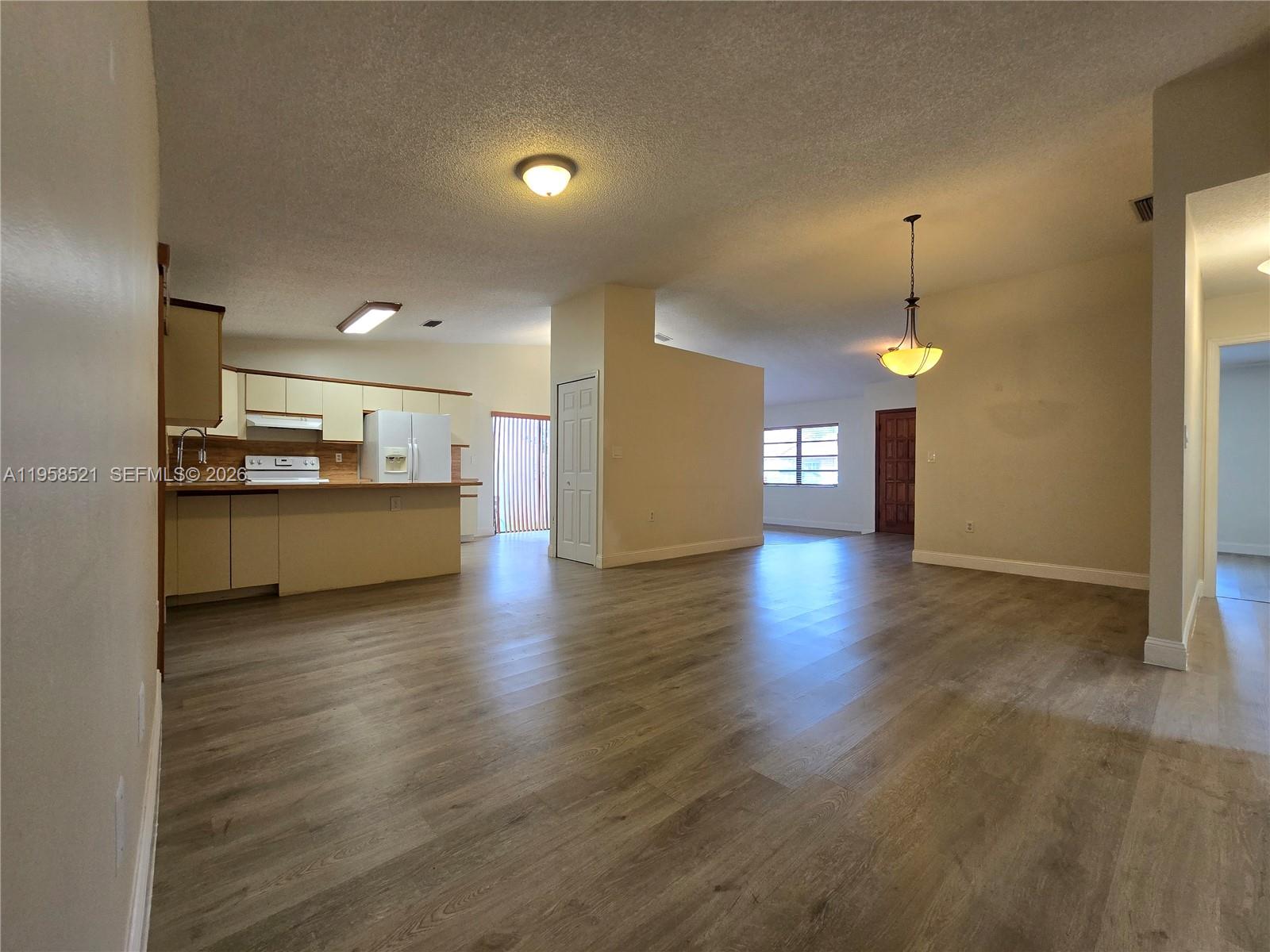 14464 Southwest 96th Terrace Miami, FL 33186 - Photo 10 of 34