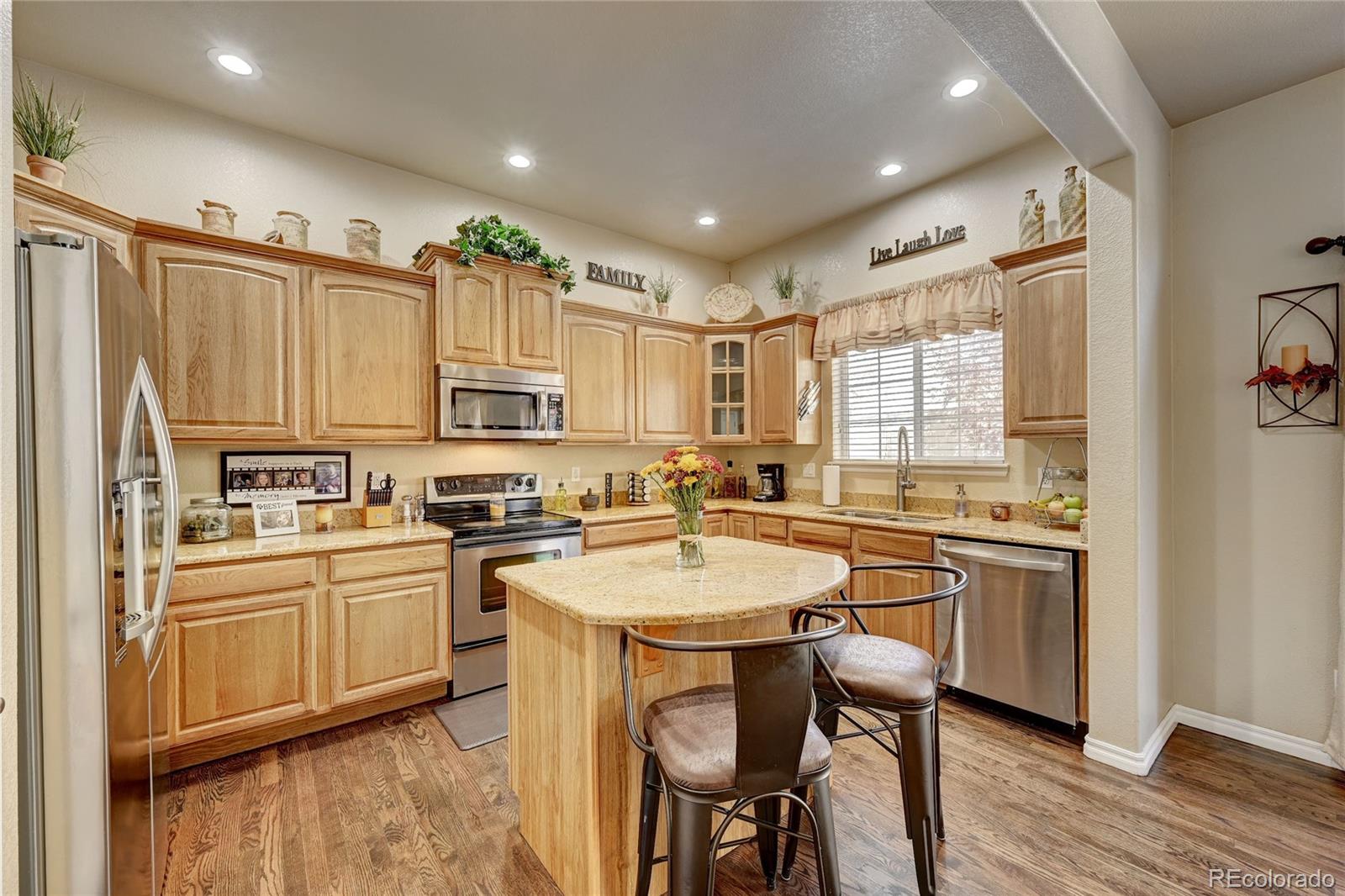 5388 Cloverbrook Circle Highlands Ranch, CO 80130 - Photo 4 of 37