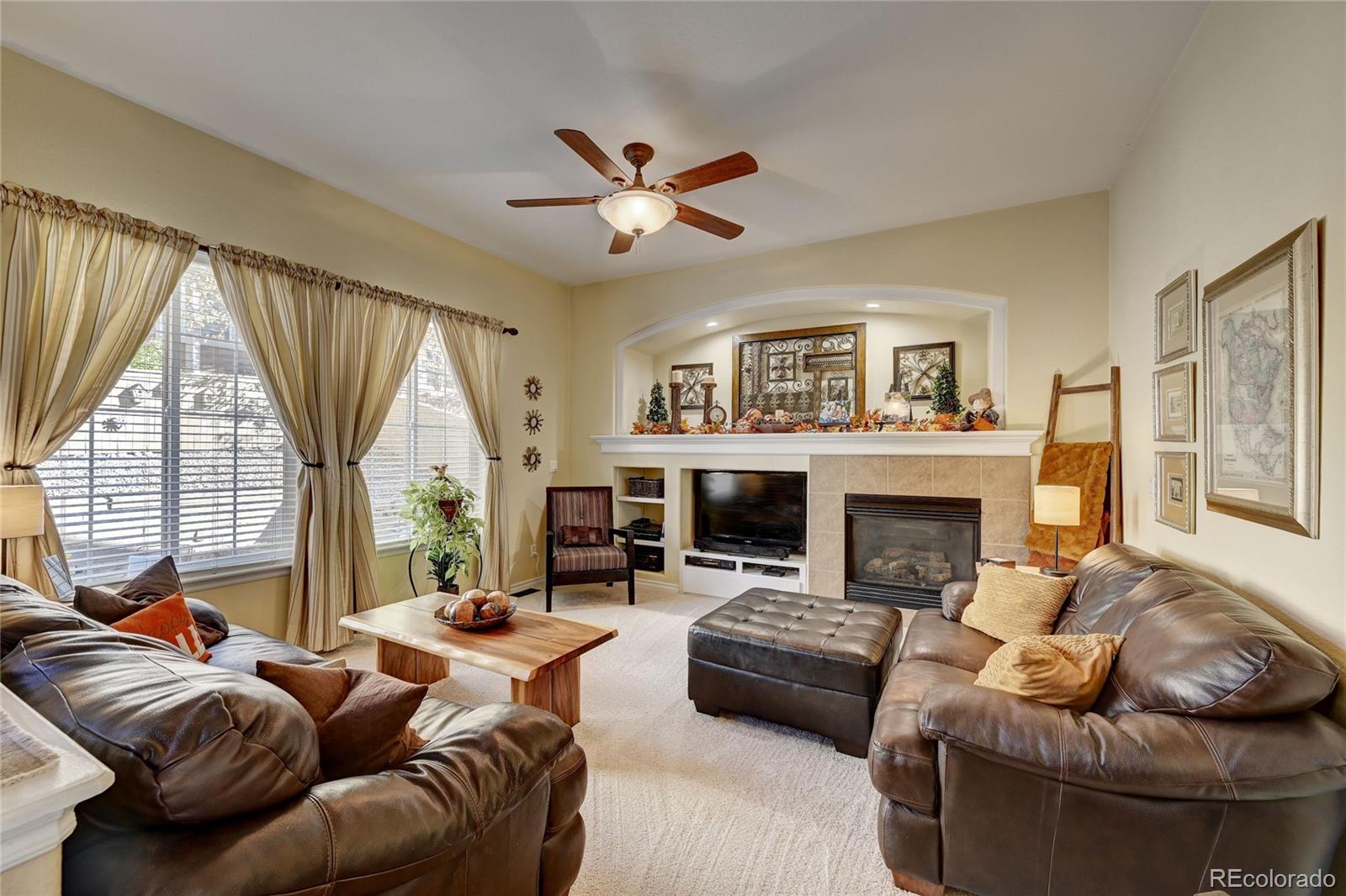 5388 Cloverbrook Circle Highlands Ranch, CO 80130 - Photo 5 of 37