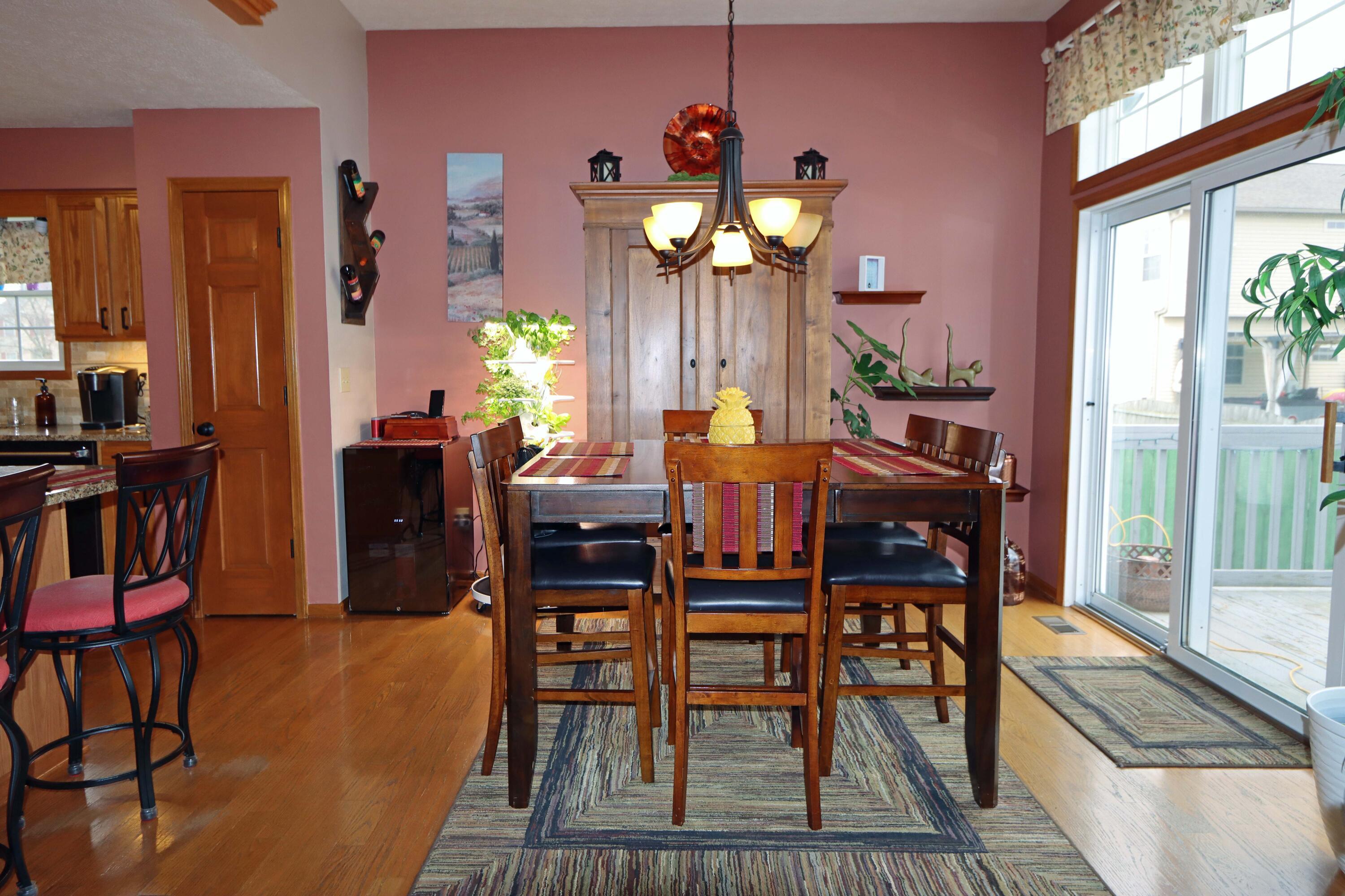 109 Keystoner Way Delaware, OH 43015 - Photo 12 of 53 Dining Area