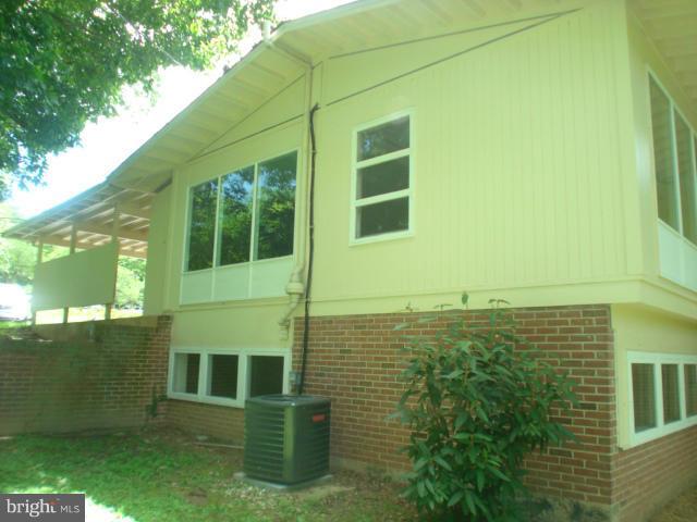 6006 Linganore Road Frederick, MD 21701 - Photo 2 of 16 Exterior (General)