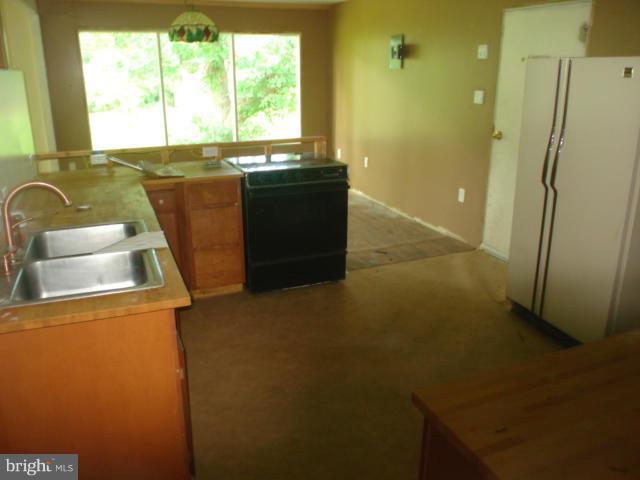 6006 Linganore Road Frederick, MD 21701 - Photo 8 of 16 Kitchen