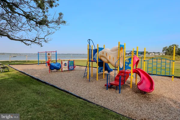 $499,000 | 3762 Beach Dr Boulevard, Edgewater, MD 21037