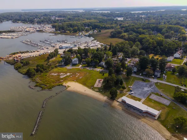 $499,000 | 3762 Beach Dr Boulevard, Edgewater, MD 21037