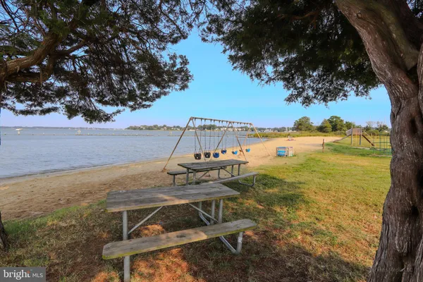 $499,000 | 3762 Beach Dr Boulevard, Edgewater, MD 21037