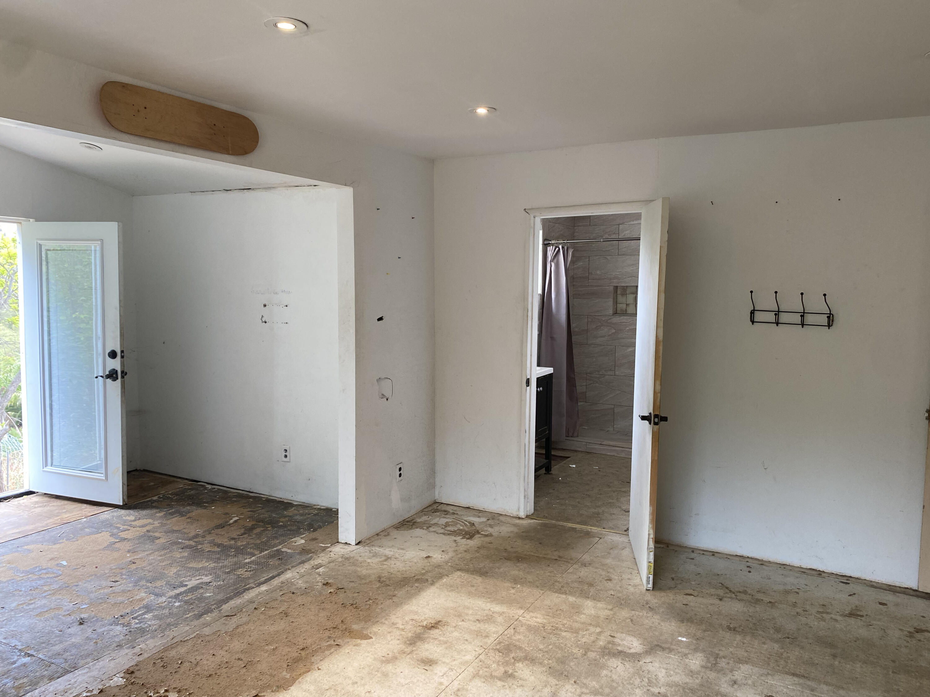 1041 Palomino Road Santa Barbara, CA 93105 - Photo 20 of 27 Master Bedroom