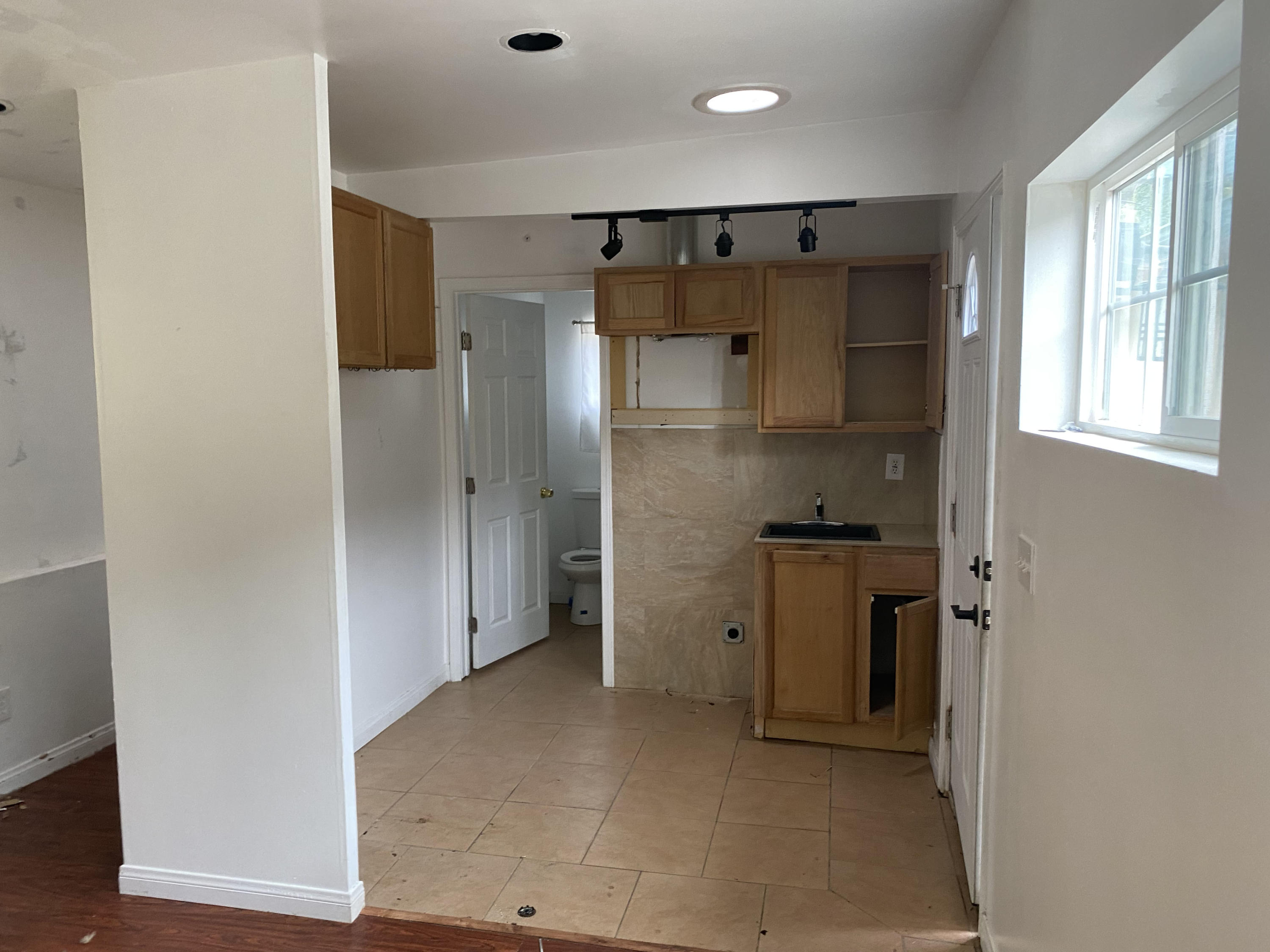 1041 Palomino Road Santa Barbara, CA 93105 - Photo 27 of 27 Studio