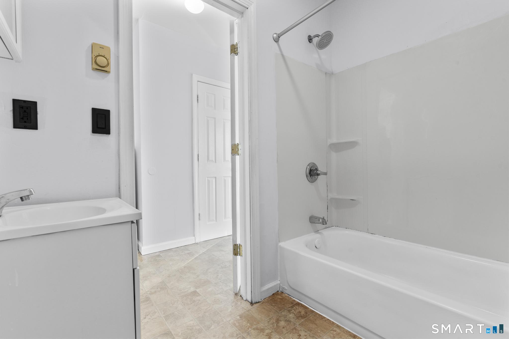 1380 Bank Street Waterbury, CT 06708 - Photo 13 of 26