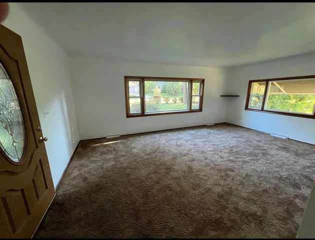 $2,550 | 3266 Ravenwood Avenue, Ann Arbor, MI 48103