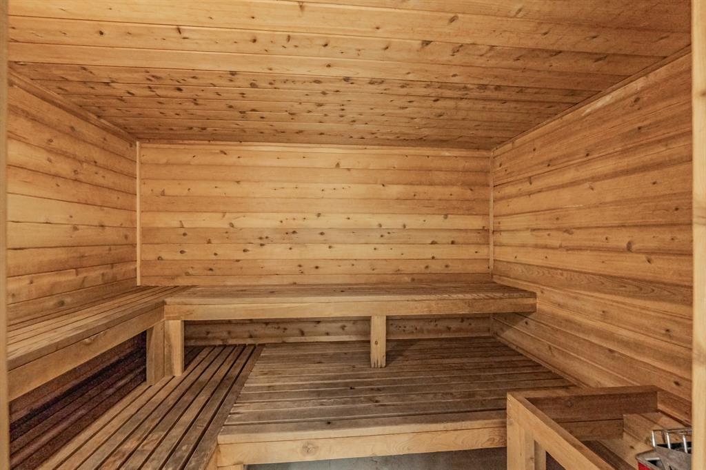 1505 Elm Street, Unit 404 Dallas, TX 75201 - Photo 32 of 40 a view of a bathroom