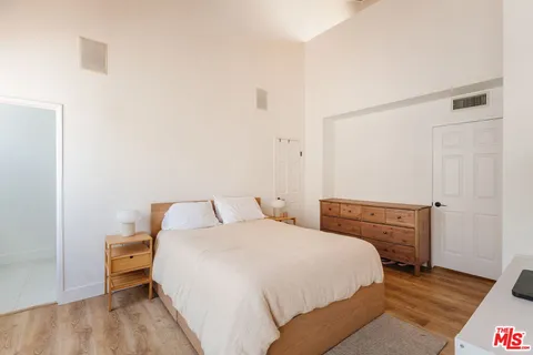 $1,799,000 | 913 Euclid Street, Unit 5, Santa Monica, CA 90403