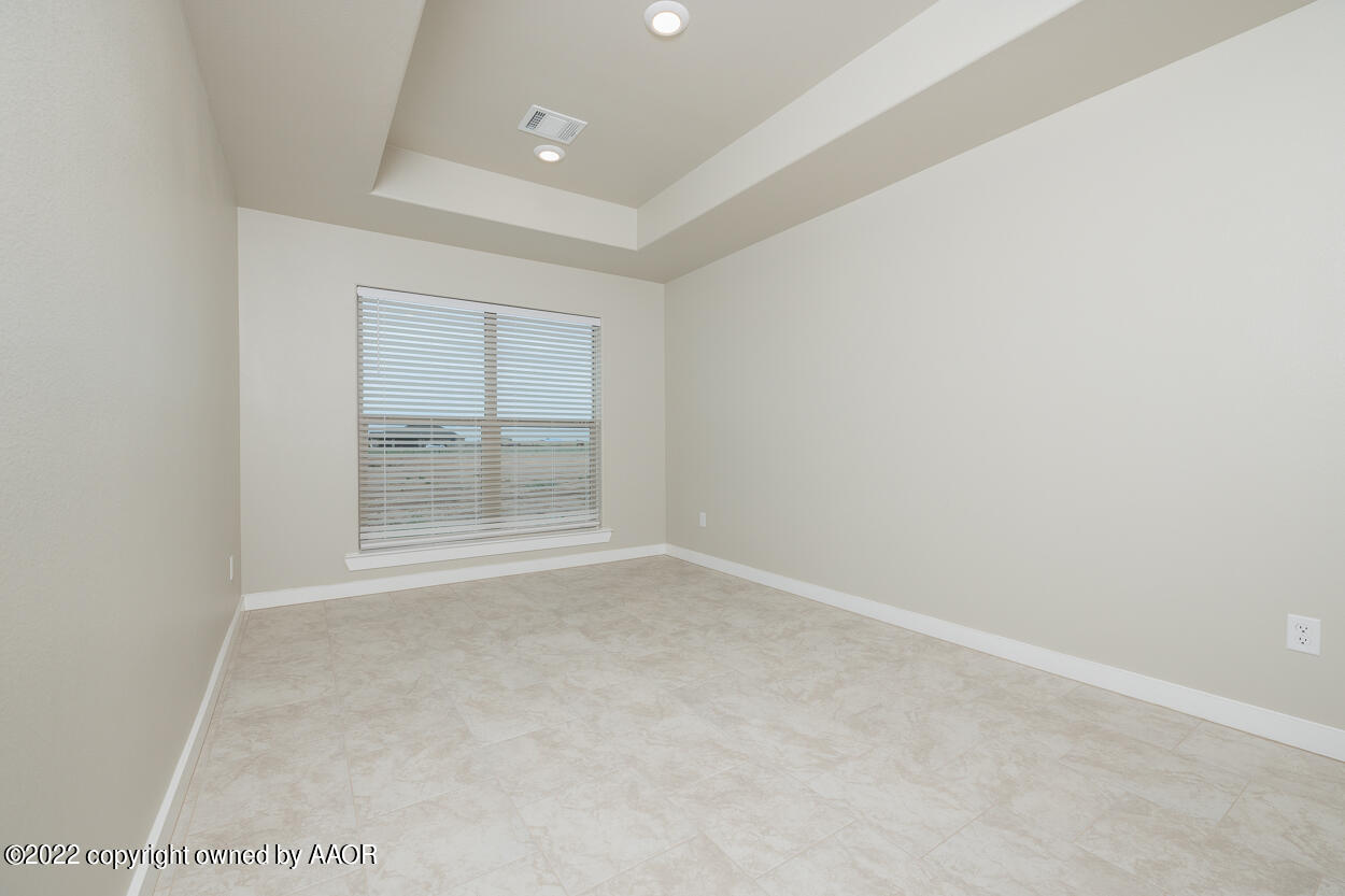 2600 Daybreak Lane Amarillo, TX 79124 - Photo 12 of 36 a view of an empty room with a window