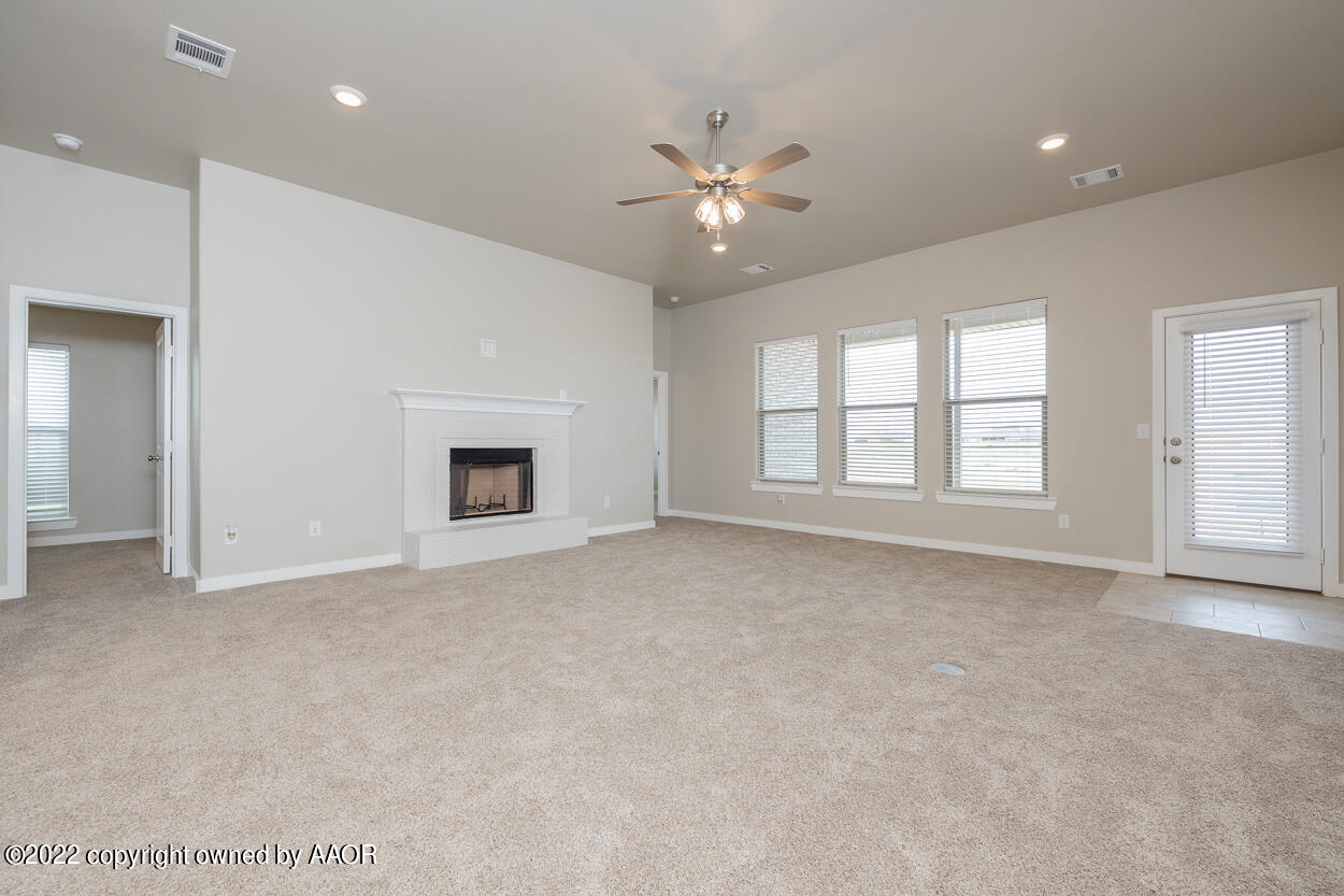2600 Daybreak Lane Amarillo, TX 79124 - Photo 13 of 36 a view of an empty room with a window