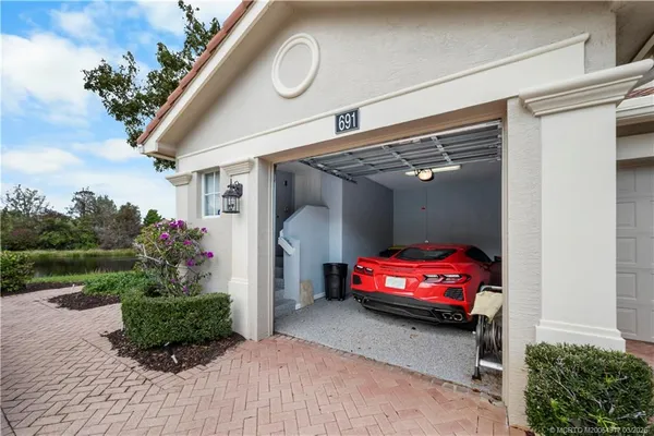 $3,200 | 691 Southwest Glen Crest Way, Stuart, FL 34997