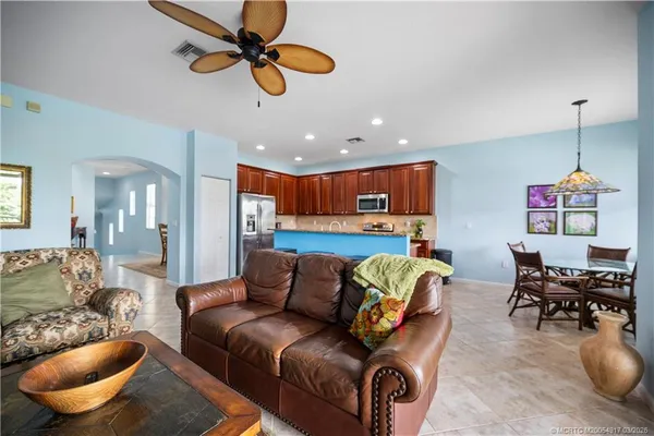 $3,200 | 691 Southwest Glen Crest Way, Stuart, FL 34997