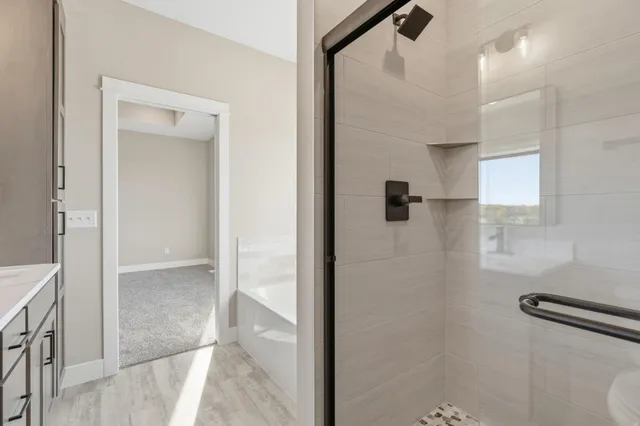 $825,000 | 1432 East Oaks Trail, Houlton, WI 54082