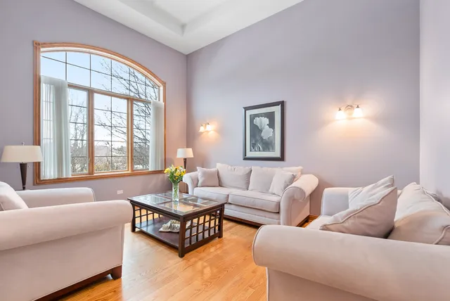 $769,900 | 15549 Julies Way, Orland Park, IL 60462