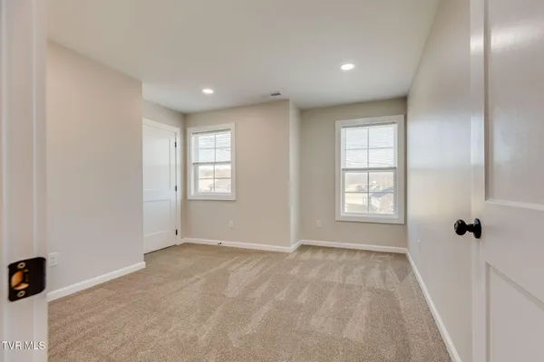 $1,900 | 300 Robin Hood Lane, Unit 17, Church Hill, TN 37642