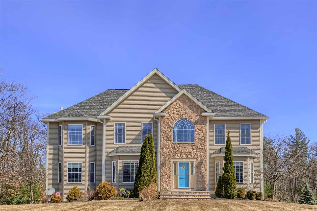 10 Edinburgh Road Windham, NH 03087 - Photo 1 of 39