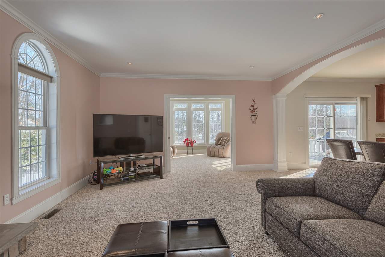 10 Edinburgh Road Windham, NH 03087 - Photo 20 of 39