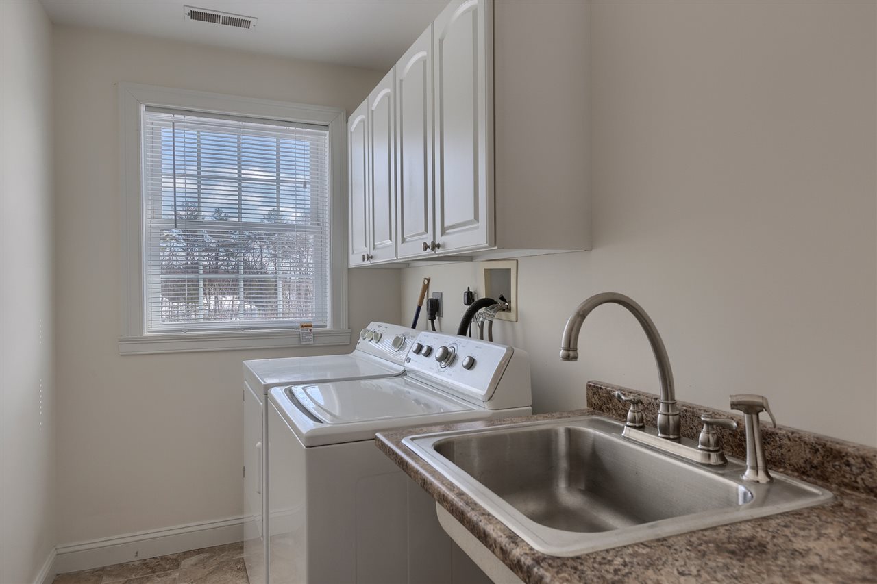 10 Edinburgh Road Windham, NH 03087 - Photo 29 of 39