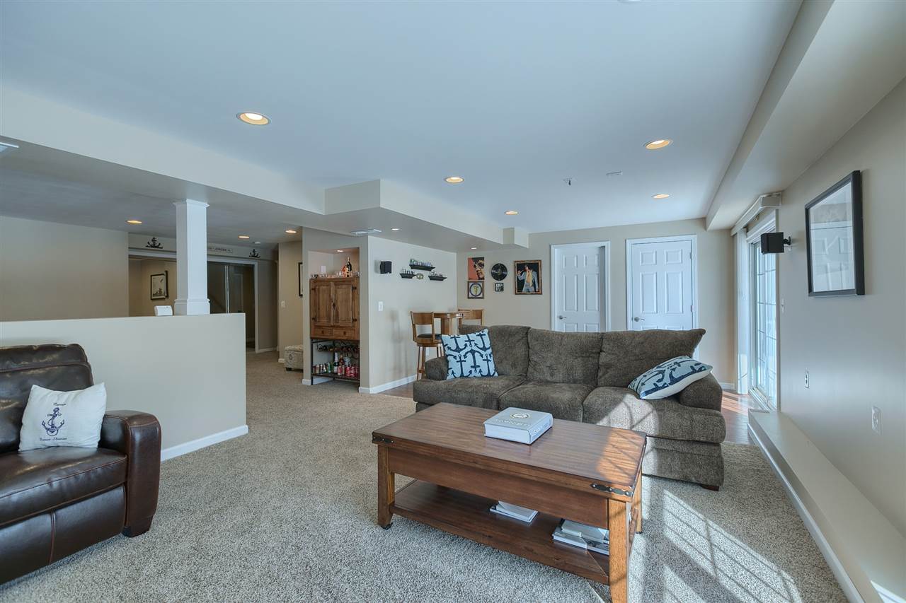 10 Edinburgh Road Windham, NH 03087 - Photo 5 of 39
