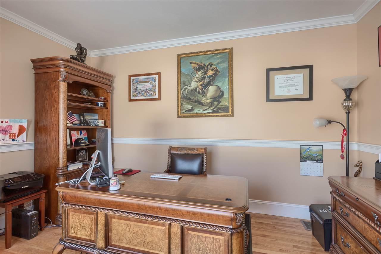 10 Edinburgh Road Windham, NH 03087 - Photo 10 of 39