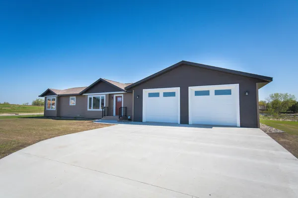 $389,000 | 352 Halfaday Drive, Sauk Centre, MN 56378