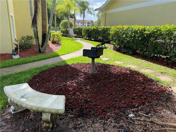 $1,750 | 8274 Key Royal Circle, Unit 1032, Naples, FL 34119