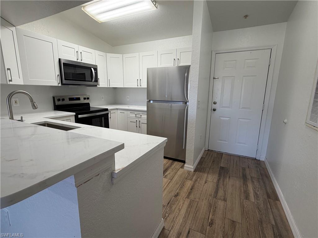 8274 Key Royal Circle, Unit 1032 Naples, FL 34119 - Photo 2 of 20